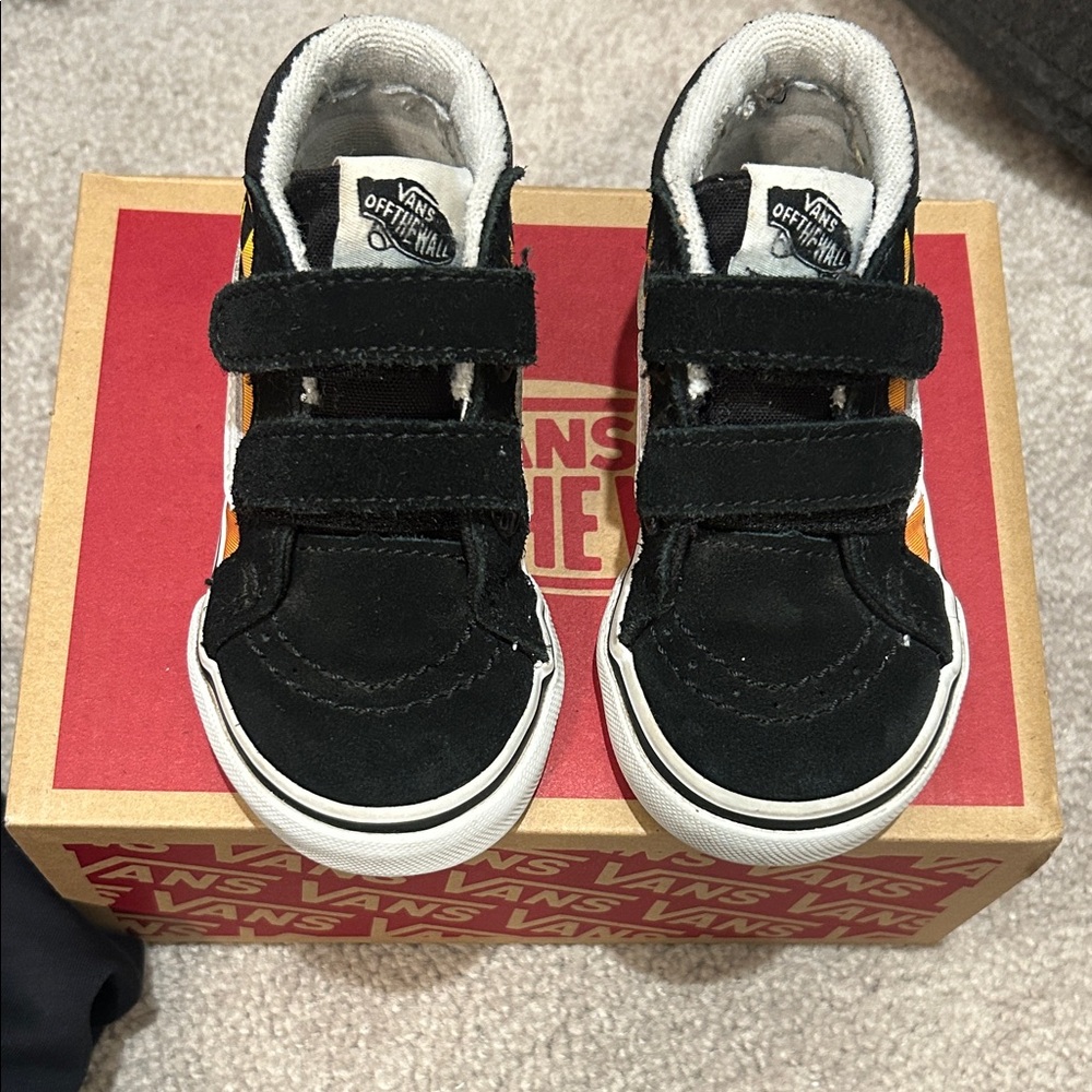 Vans Sk8 Mid Reissue V (hot flame) size 6